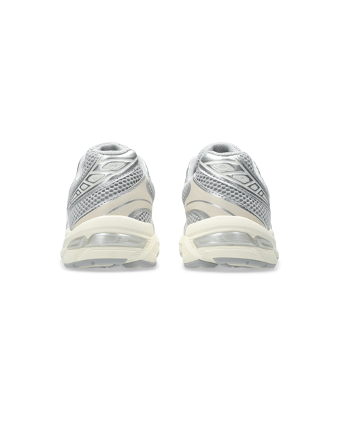 Baskets grises