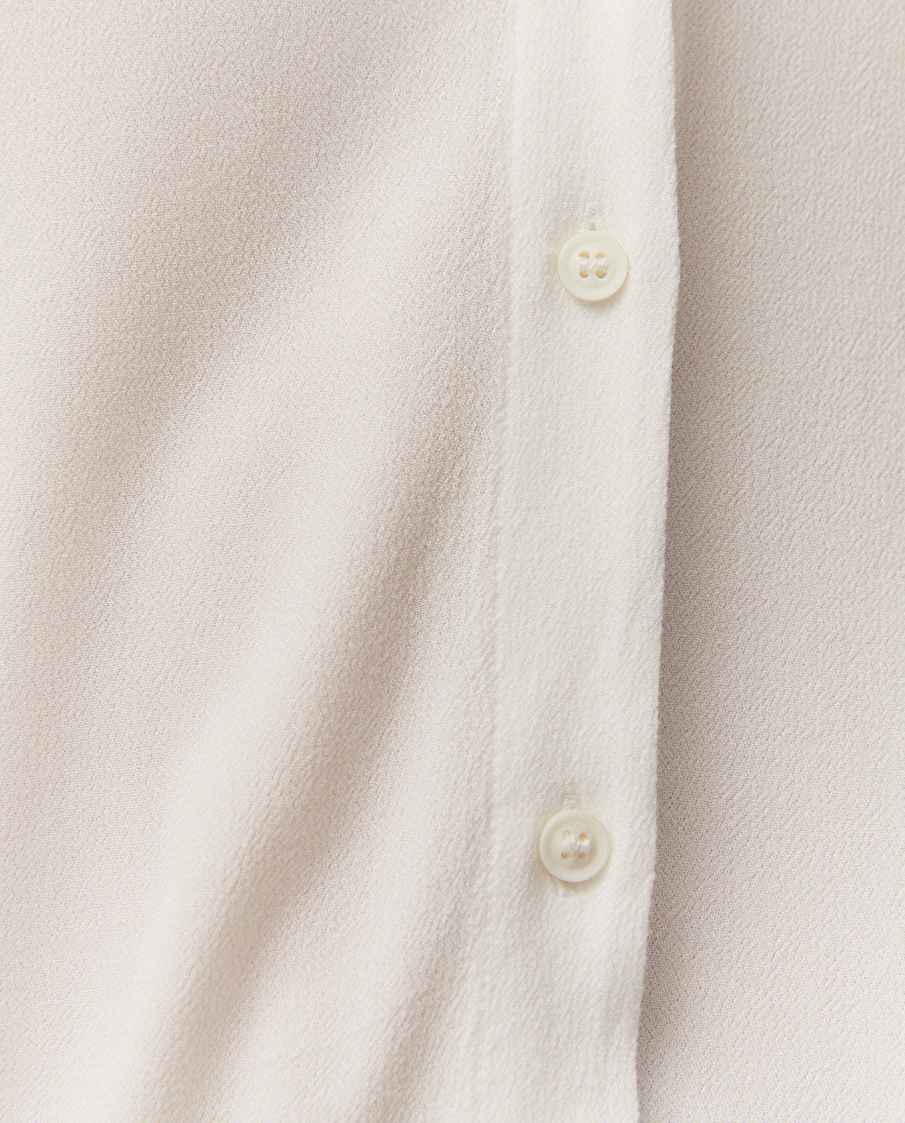 Camisa básica cuello camisero