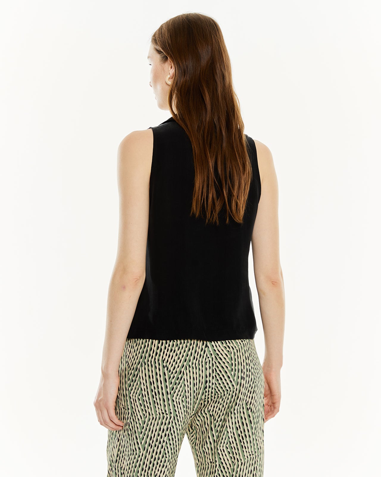 Cupro vest with lapel collar