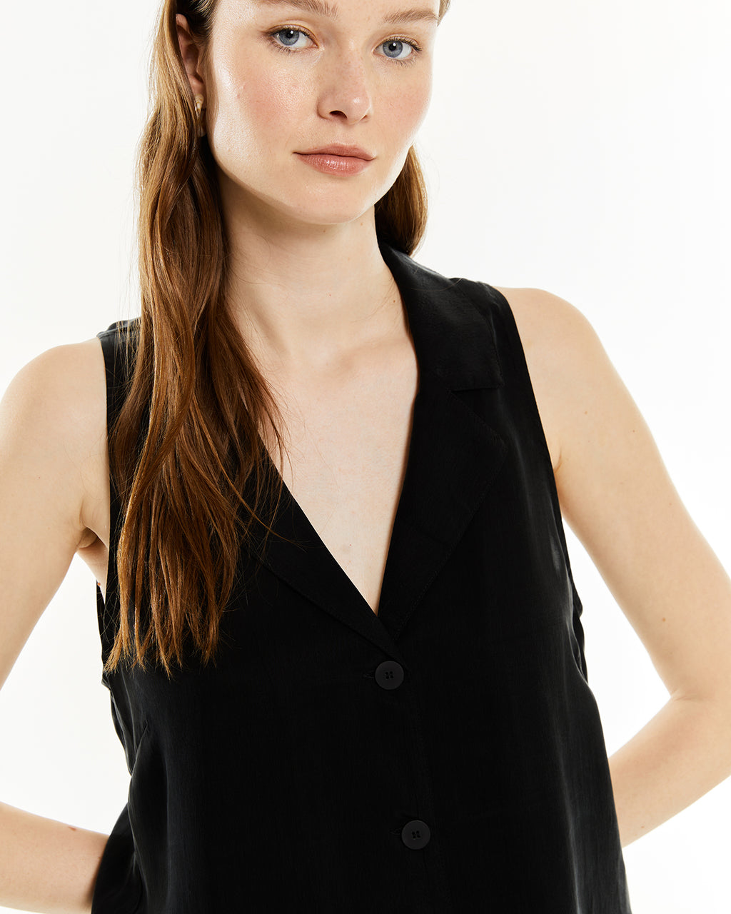 Cupro vest with lapel collar