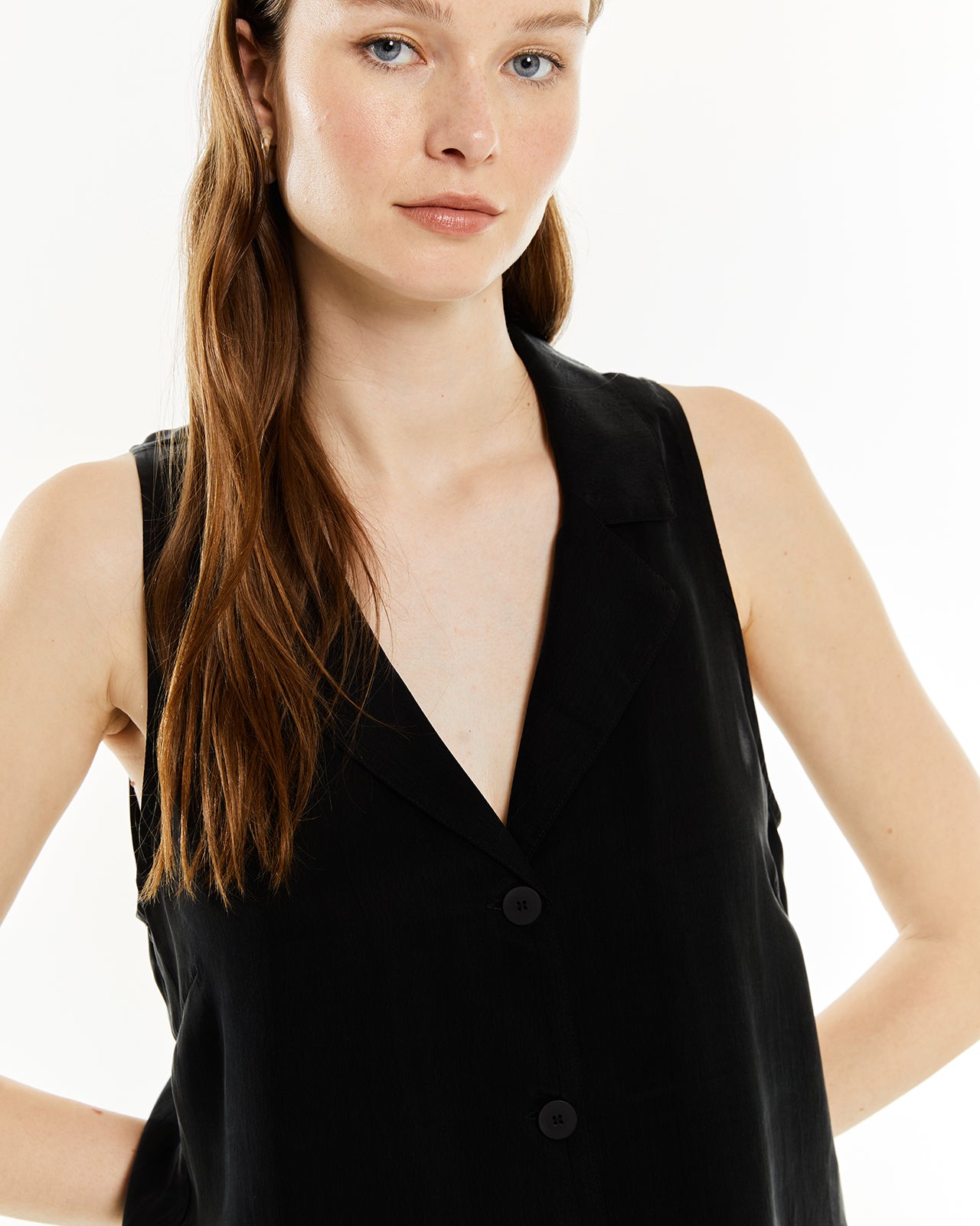 Cupro vest with lapel collar