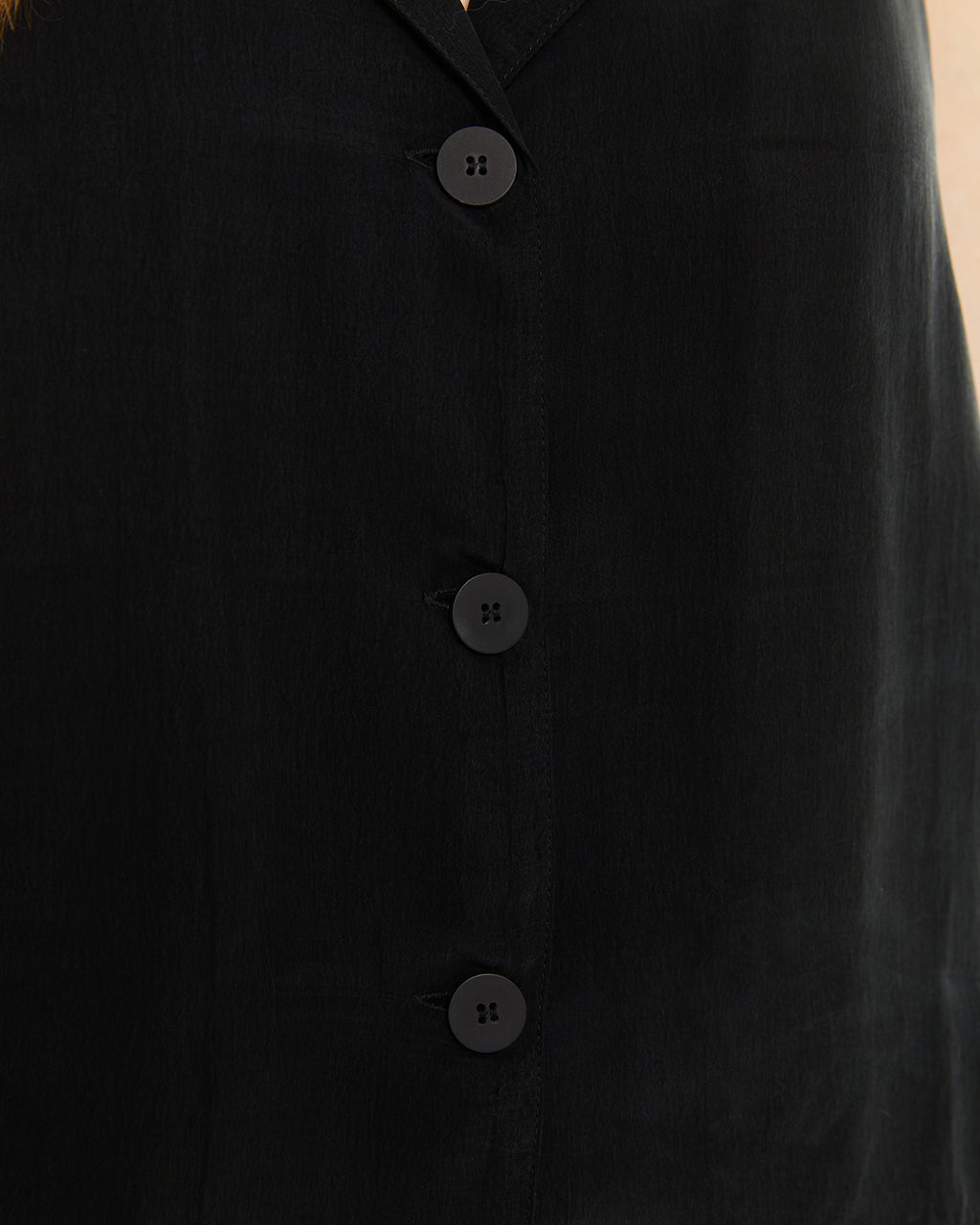 Cupro vest with lapel collar