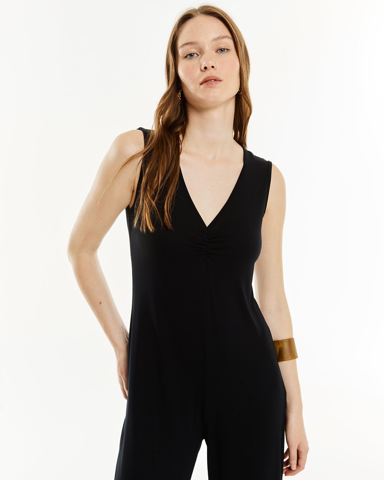 Combinaison longue encolure V, sans manches