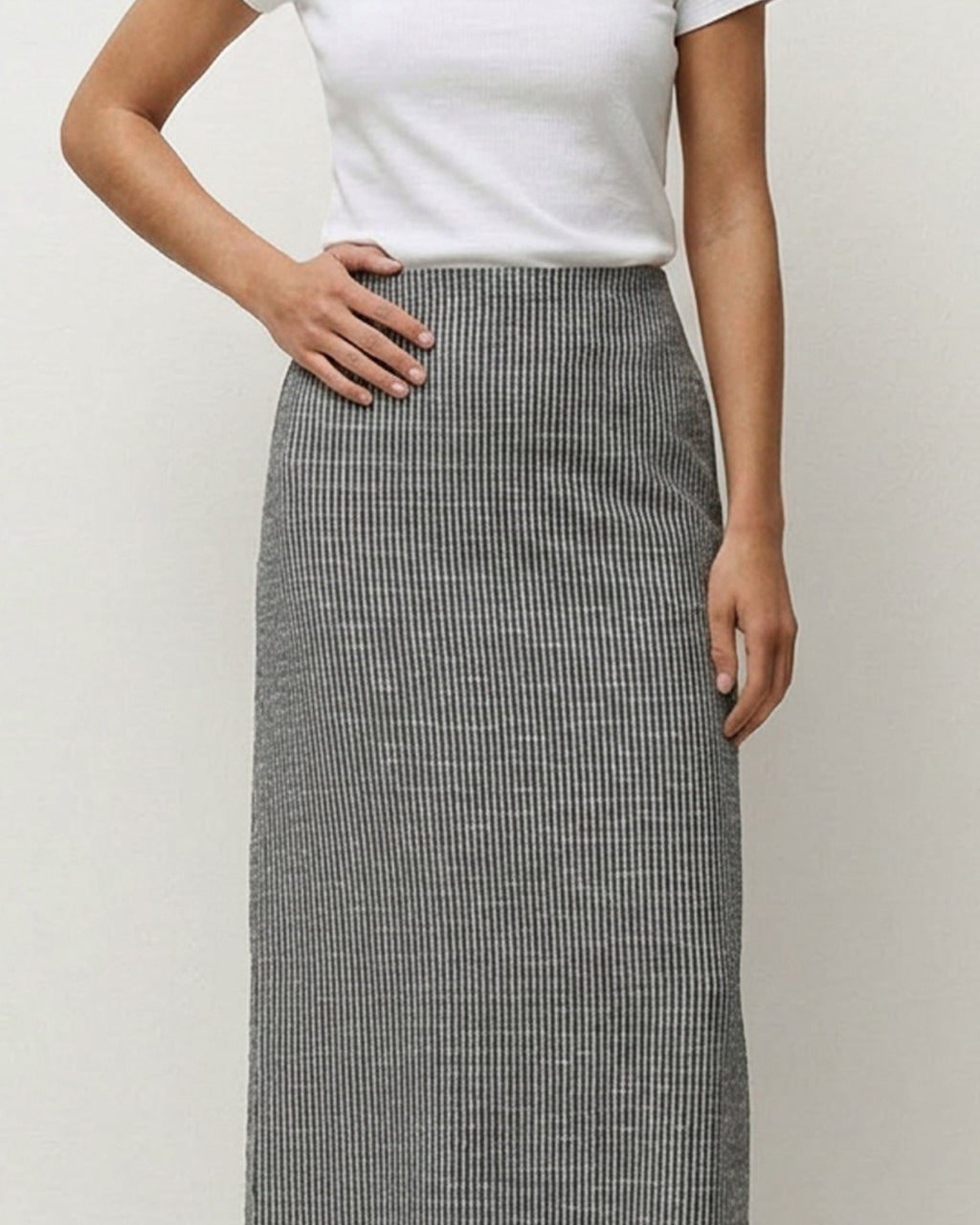 Falda midi canalé