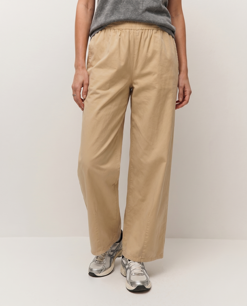 Pantalón barrel con goma en la cintura