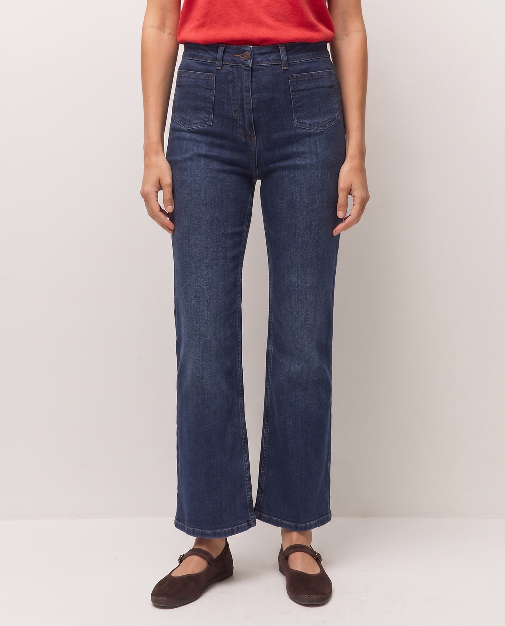 Pantalón denim con bolsillos de vivo