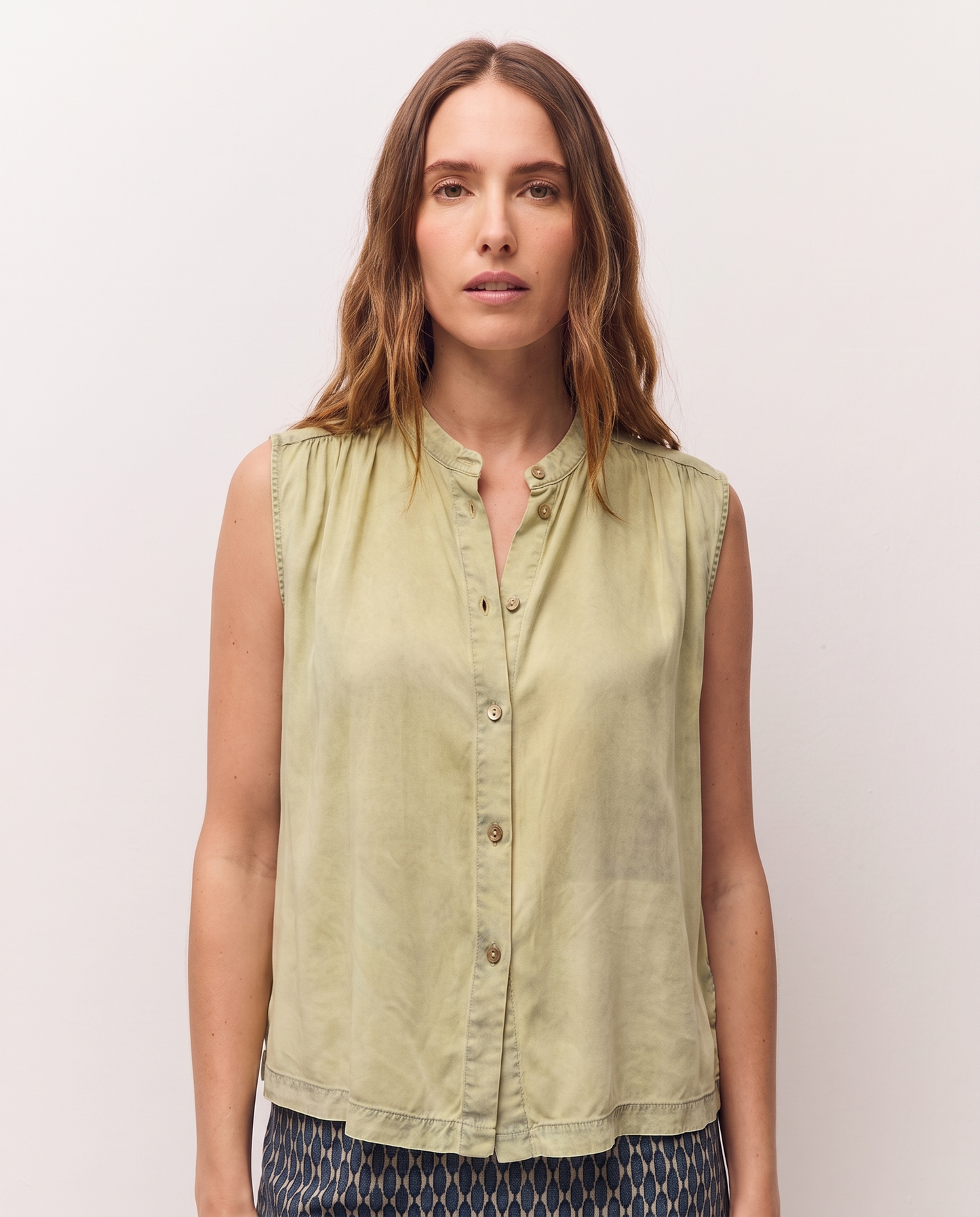 Camisa sin mangas efecto desgastado
