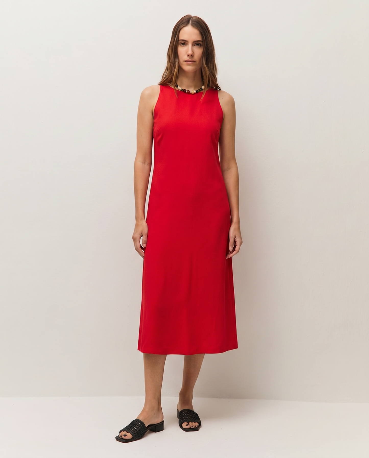 Long dress with zipper at back