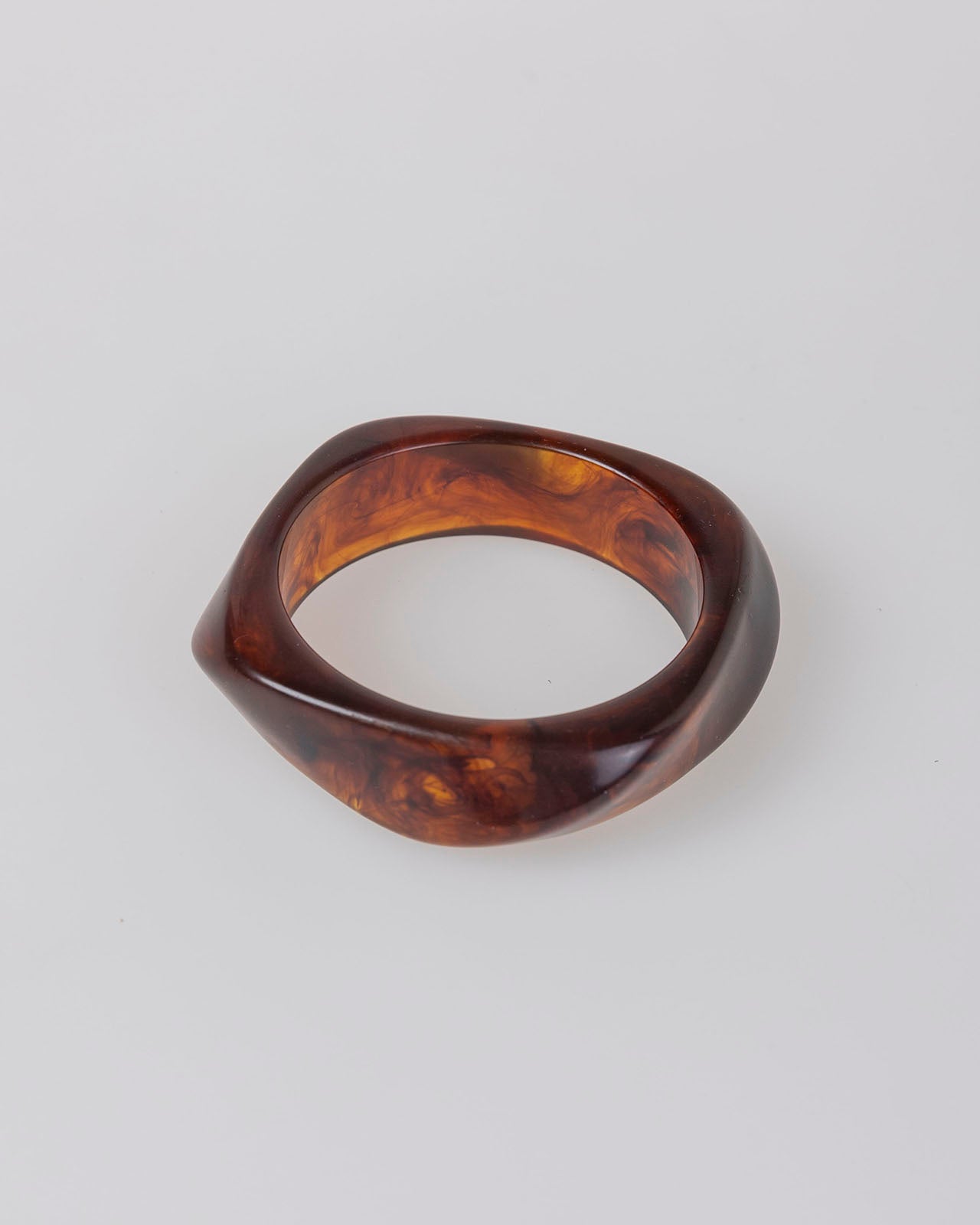 Rigid bracelet
