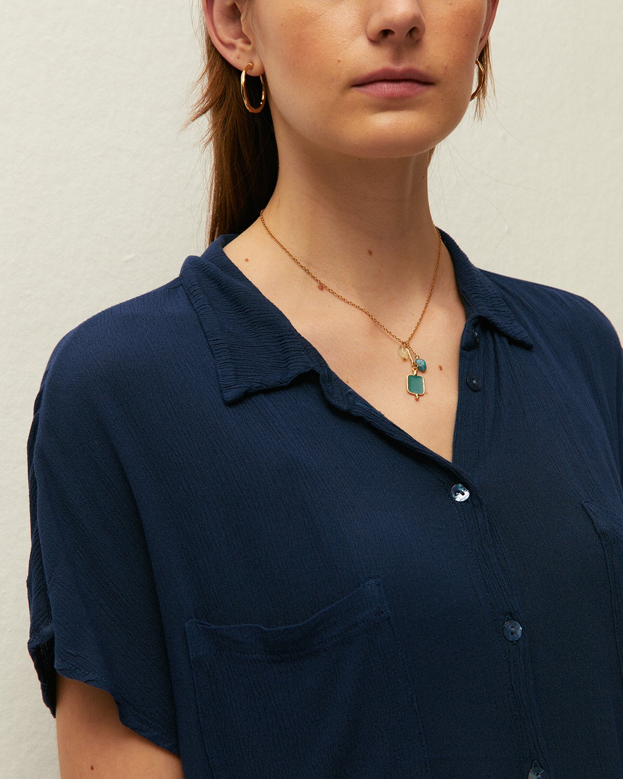 Camisa bambula bolsillos