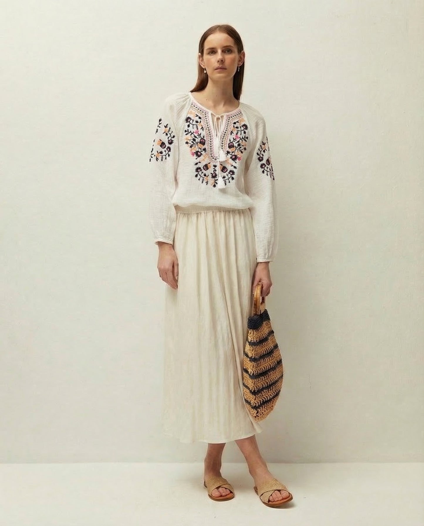 Embroidered mandarin collar shirt