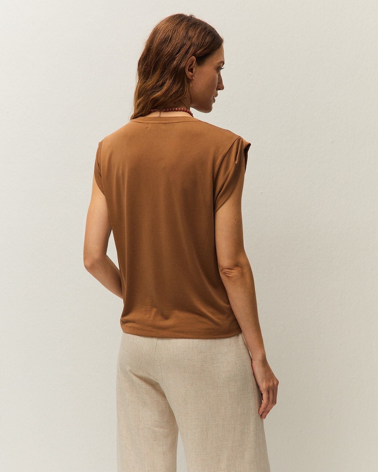 T-shirt modal avec détail à l'épaule