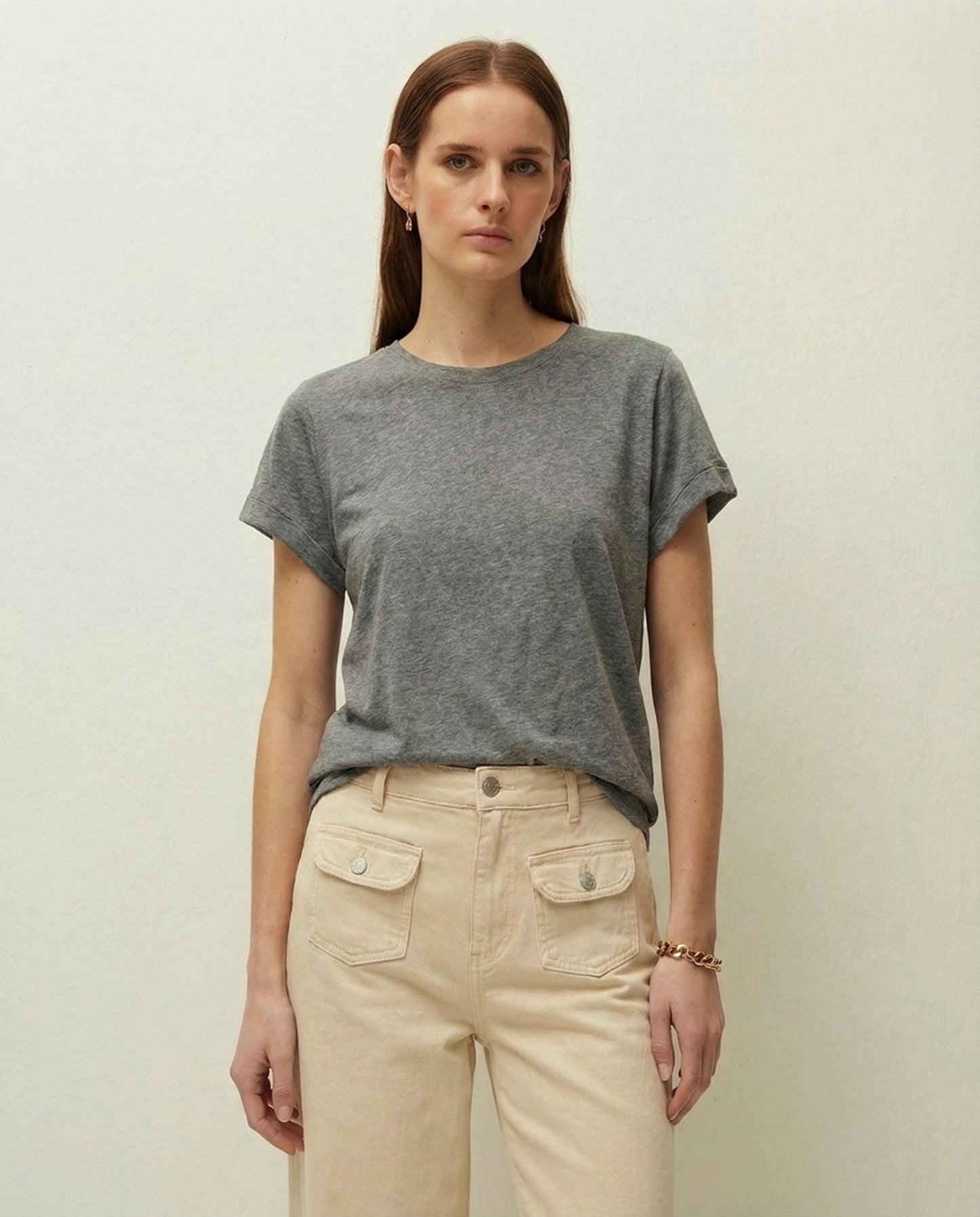 T-shirt à surpiqûres contrastées