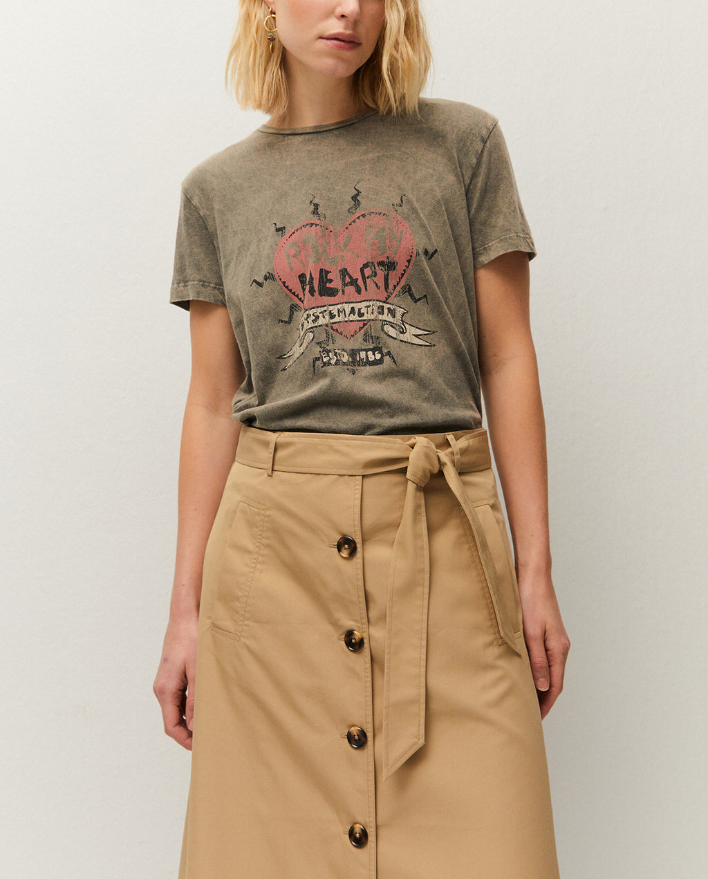 Button-up skirt