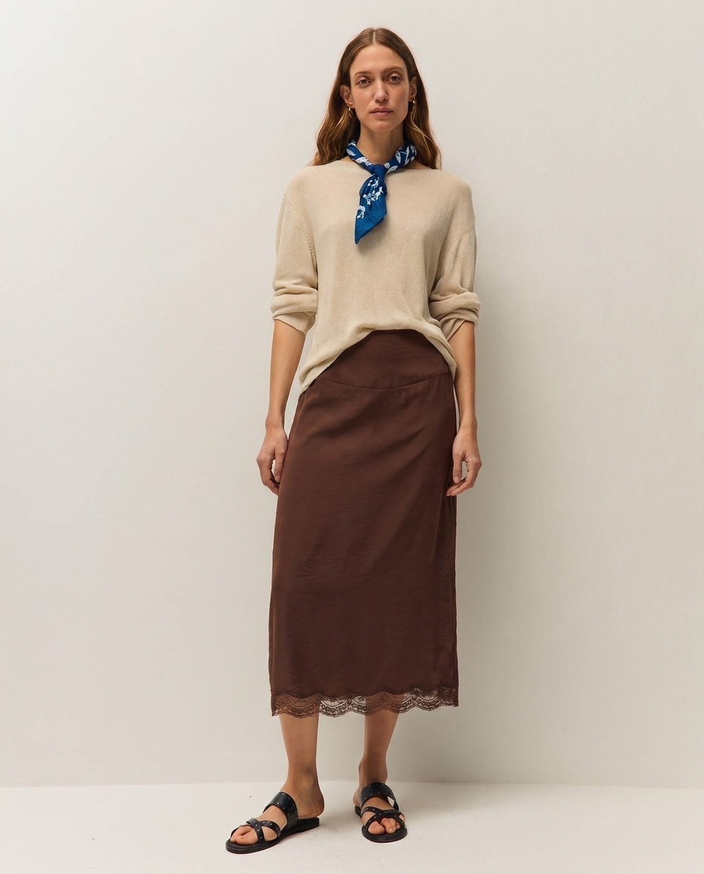 Midi lace skirt