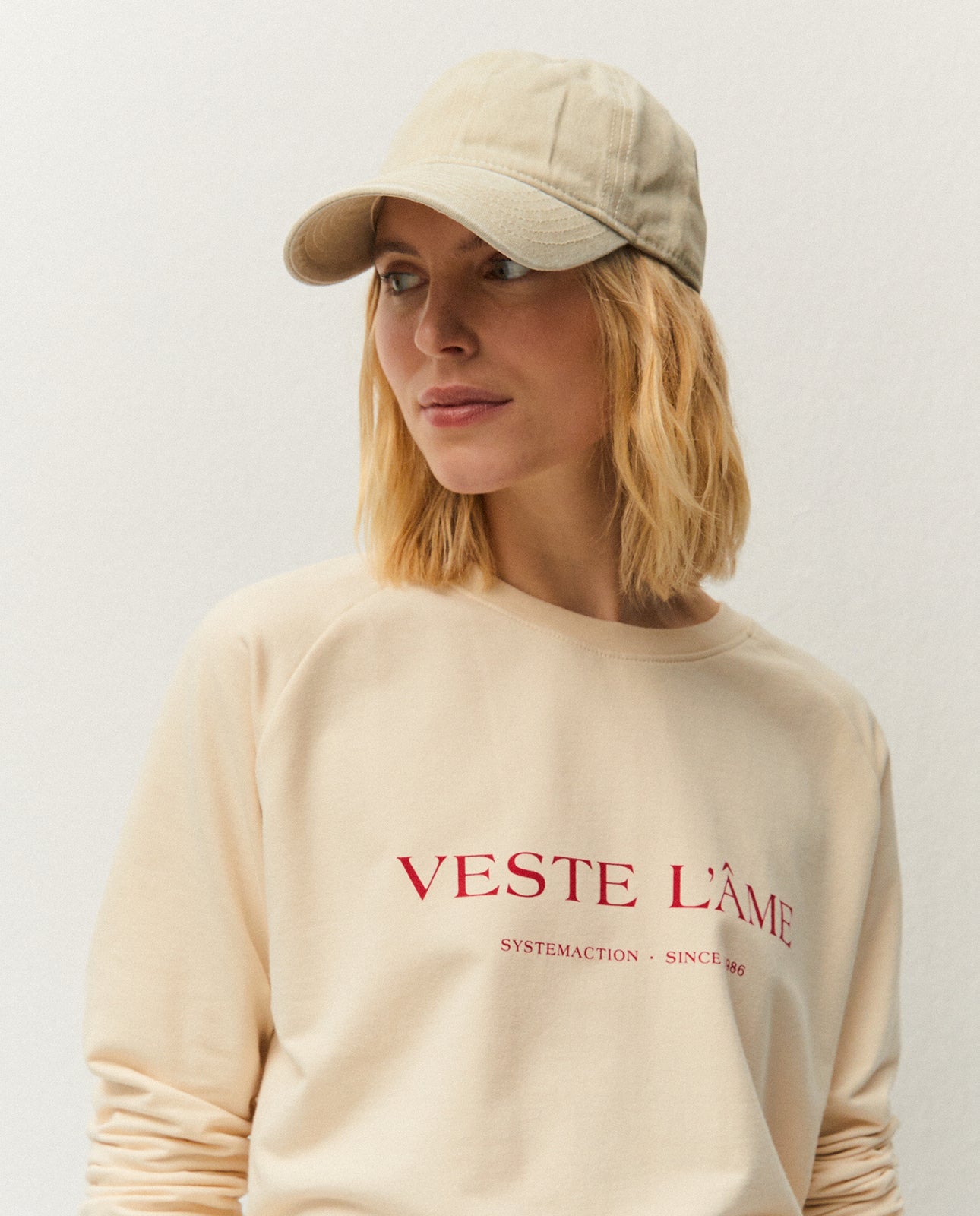 Distressed dye effect cap