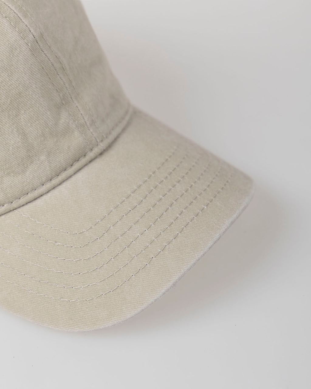 Gorra efecto tintura degastada