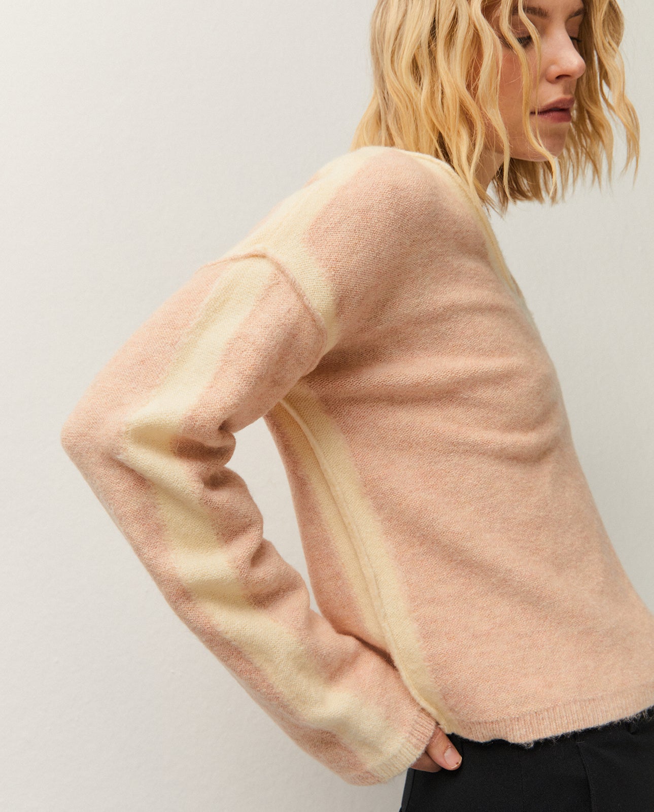 Contrast jersey