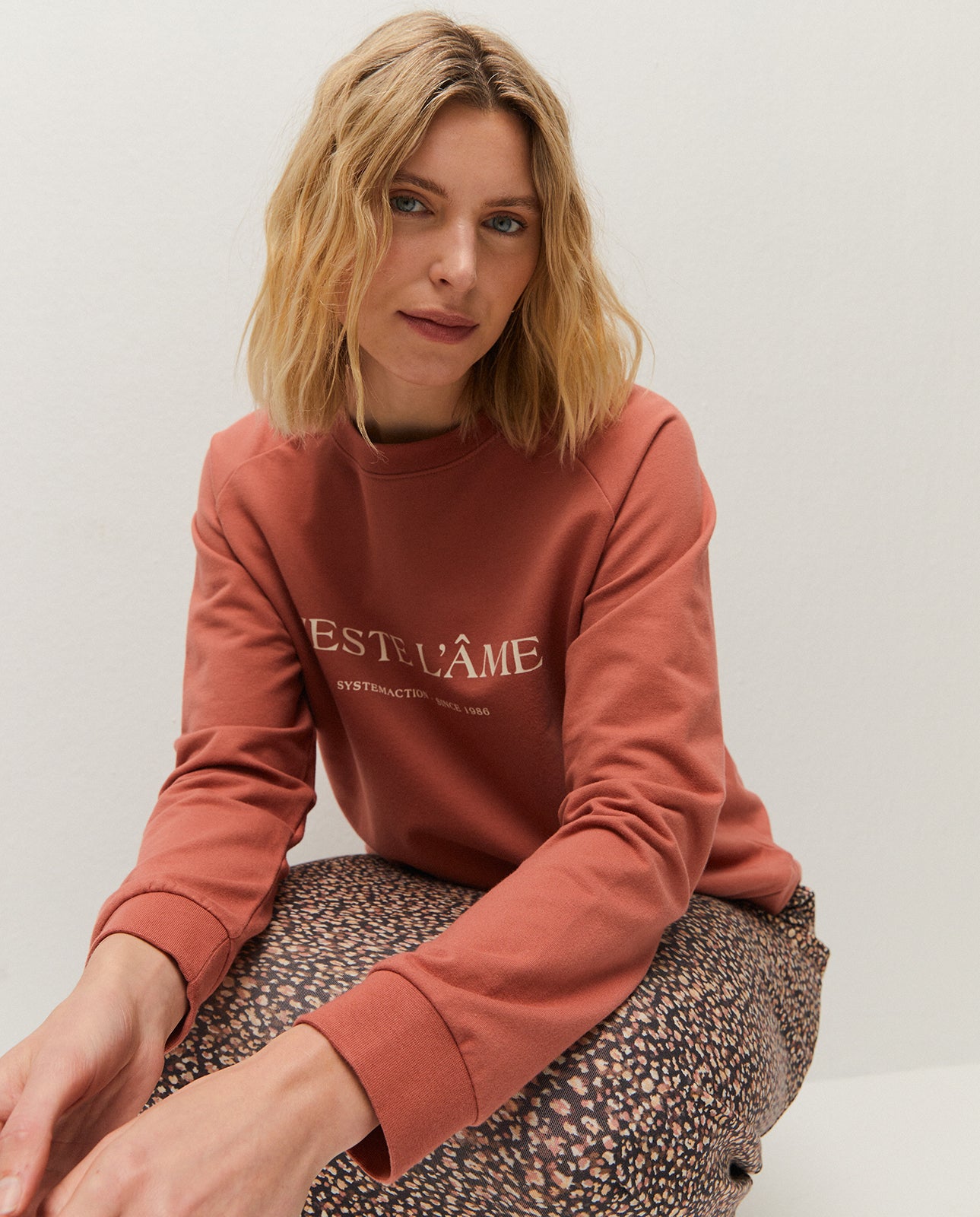 Basic sweatshirt