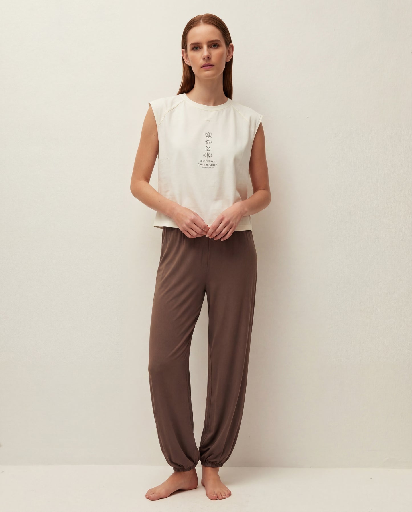 Sleeveless sweatshirt