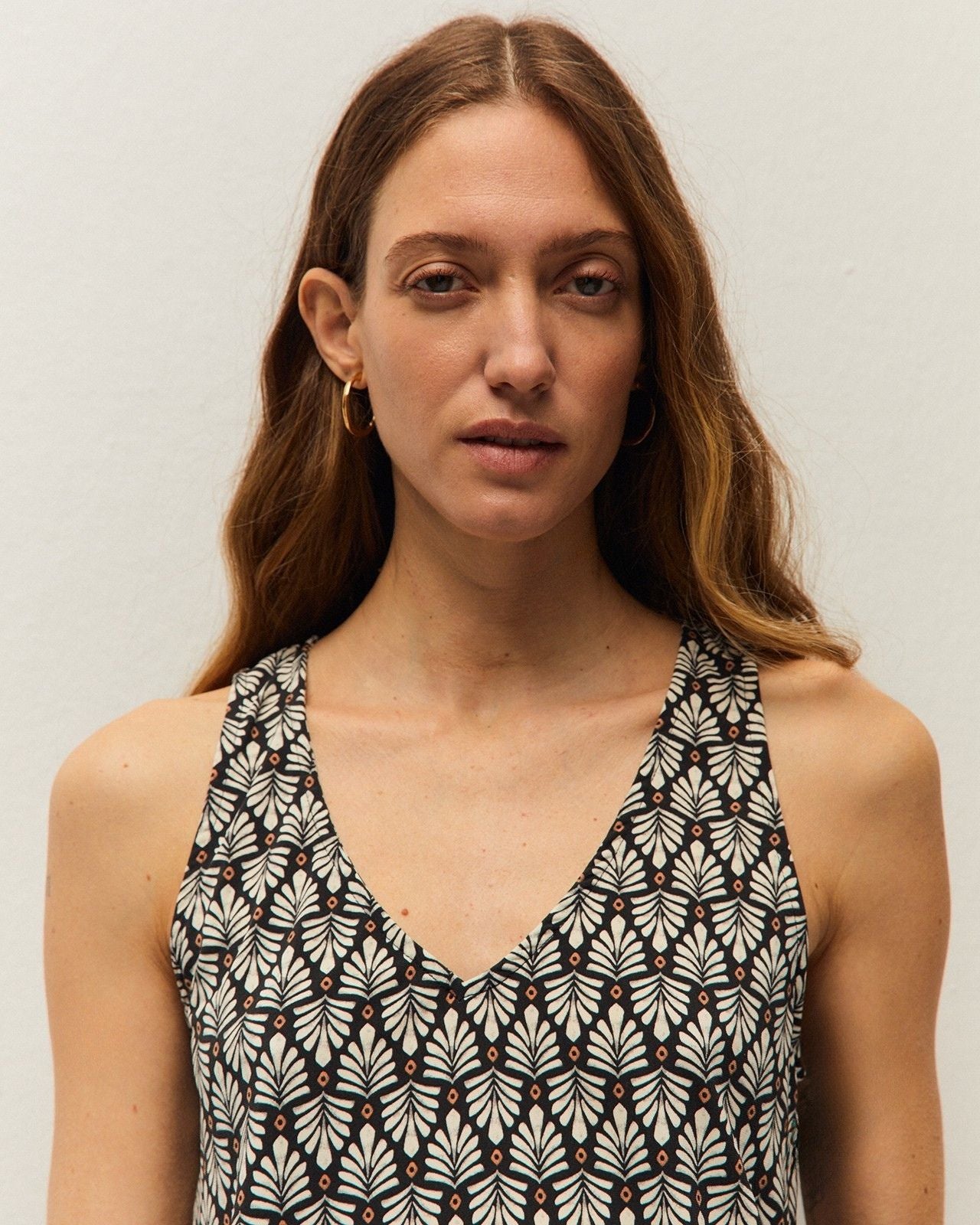 Sleeveless knot top